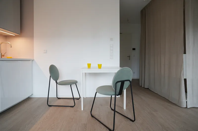 Vollmöbliertes Studio im Neubau im Zentrum von Lichtenberg – bisher nur einmal vermietet — photo 1